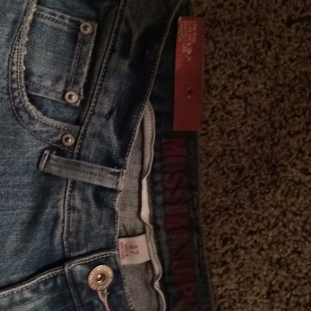 Mossimo low rise bootcut jeans - Picture 3 of 6
